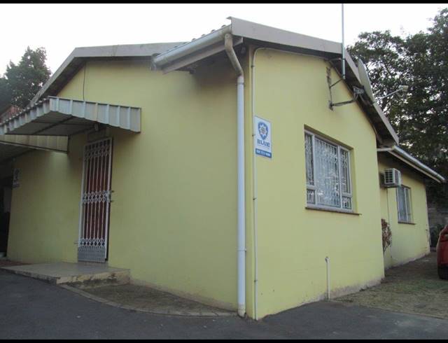 3 BEDROOM HOUSE FOR SALE IN SEA VIEW